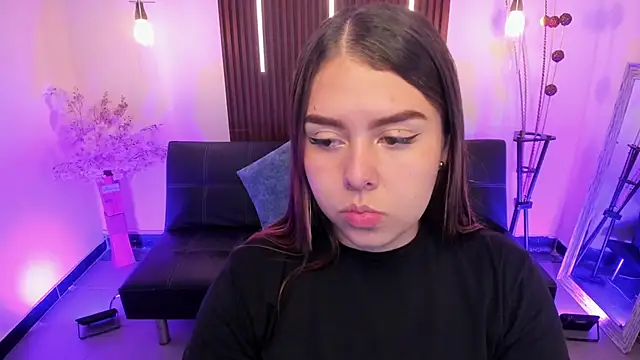 ArianaBaker online show from January 18, 4:58 pm