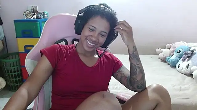 TiffanyRoouse online show from October 29, 11:07 pm