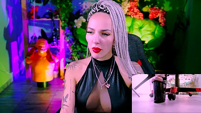 MonicaMaxwel online show from January 9, 10:41 am