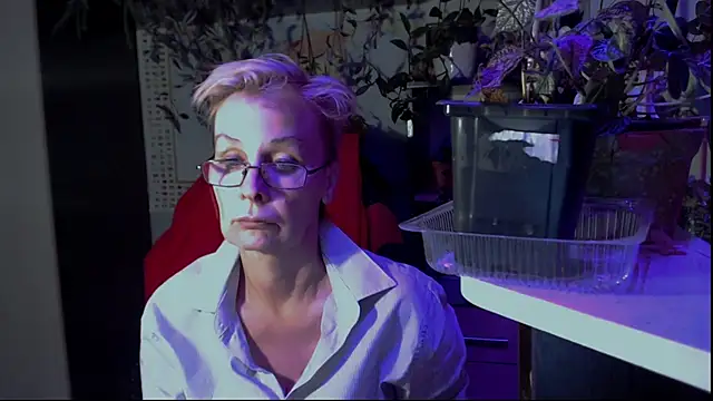HelgaHimmell online show from July 2, 4:13 pm