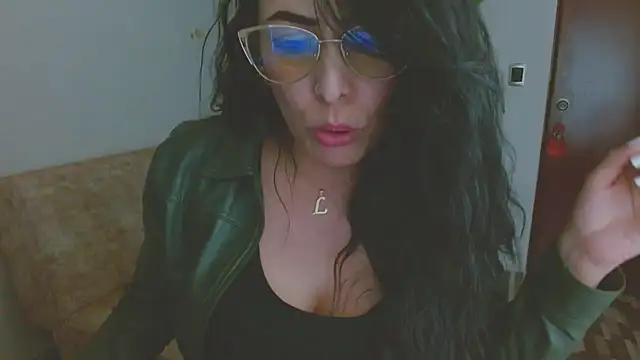 ella peck online show from May 15, 6:27 am