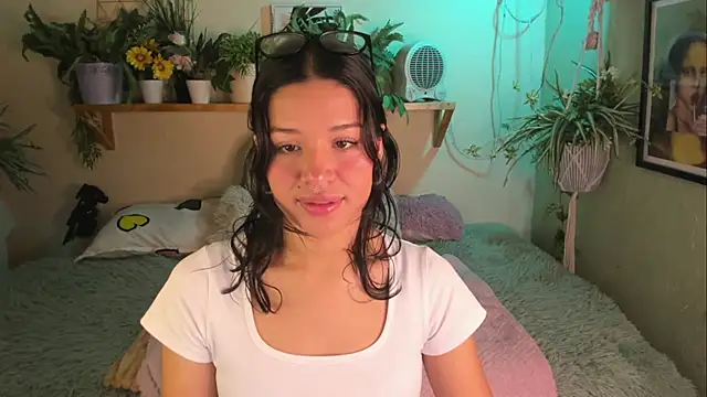 MiaaRose online show from June 27, 4:57 pm