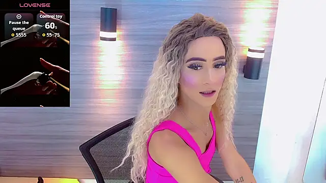 PriscilaRainbow online show from June 28, 1:07 pm