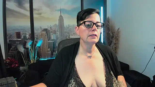 Snapshot of ninarandmann chatting on September 9, 5:57 pm ninarandmann online show from September 9, 5:57 pm
