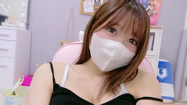 Snapshot of Yui-Ch chatting on September 30, 12:33 pm Yui-Ch online show from September 30, 12:33 pm