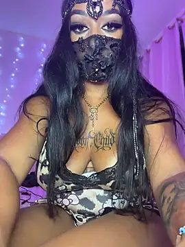 kamila french online show from July 25, 11:01 pm