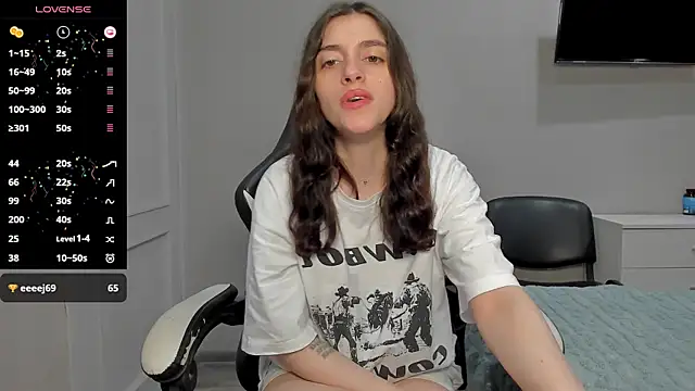 broosnica1 online show from November 25, 10:06 am