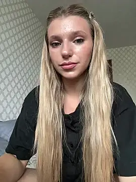 adel secret online show from July 14, 11:15 am