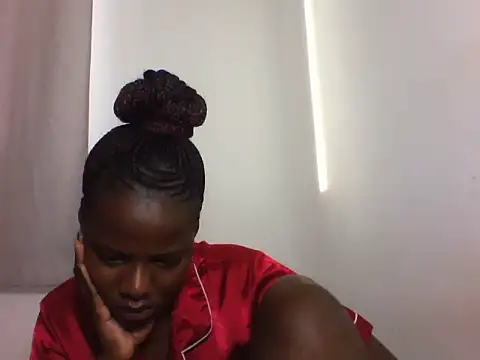Deliciousbabe online show from June 12, 4:20 am