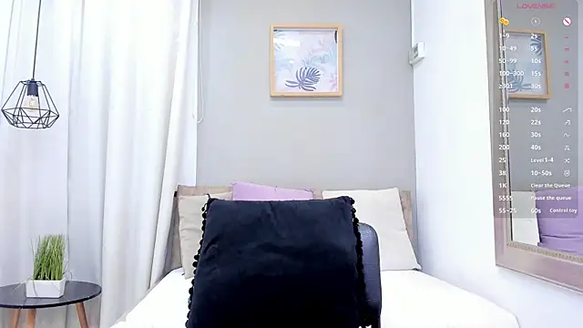  LaraMom  online show from June 11, 12:32 am