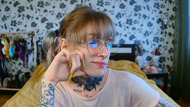 Littlespacemouse online show from September 21, 10:03 am