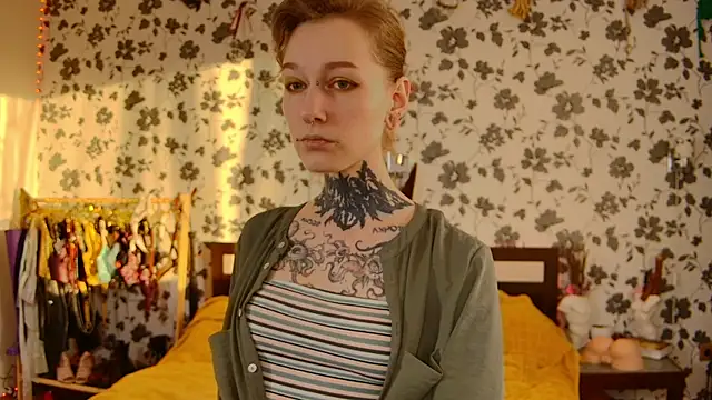 Littlespacemouse online show from September 29, 2:38 am