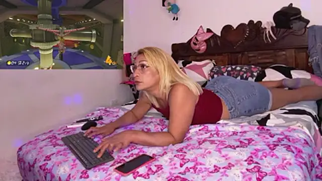 Candy-love87 online show from June 16, 6:53 pm