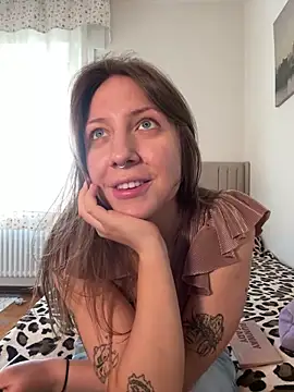Sashabunny online show from June 17, 12:39 pm