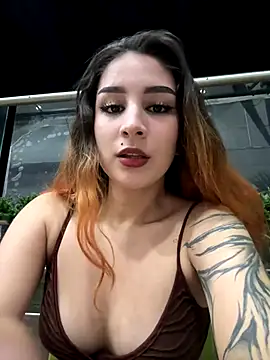 Mon Cherry online show from October 31, 1:07 am