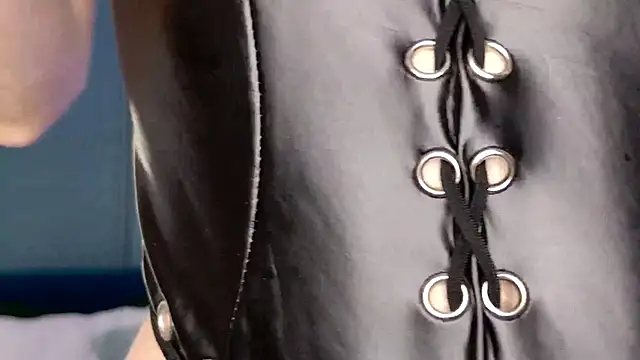 LunaWills  online show from December 16, 5:13 am