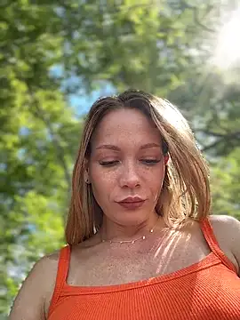 LavenderHot online show from June 5, 6:52 am