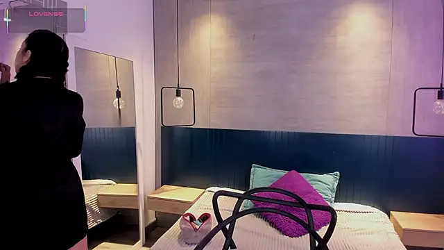 Snapshot of _julietta chatting on September 24, 12:59 pm julietta online show from September 24, 12:59 pm