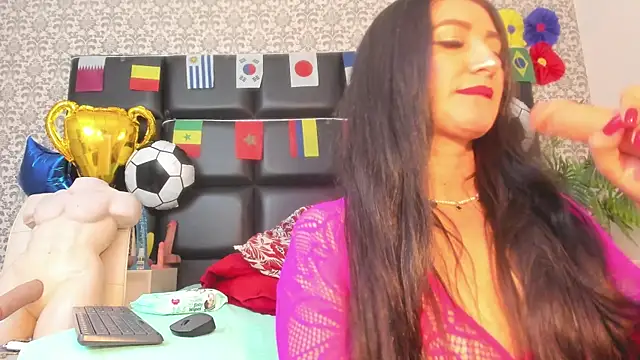 mature dollyy online show from June 24, 12:59 pm