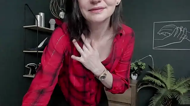 VivianWILD online show from February 24, 7:51 am