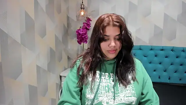 LindaBreeS online show from September 16, 4:31 am