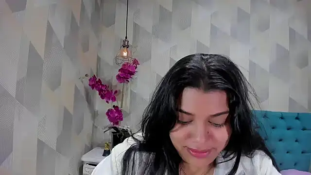 LindaBreeS online show from October 9, 4:33 pm