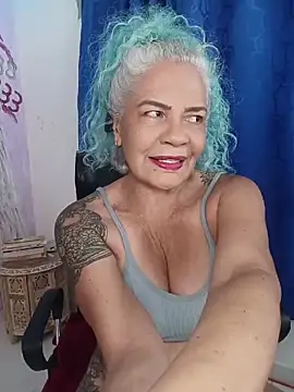 freyadevil333 online show from April 29, 7:22 am