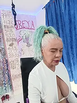 freyadevil333 online show from July 25, 12:56 pm