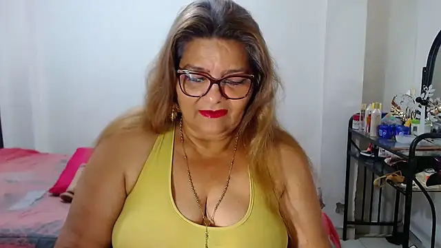 maturehot649 online show from May 2, 9:51 pm