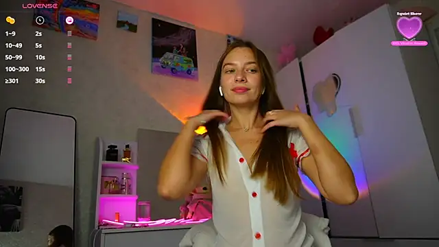 Snapshot of soffy__kisss chatting on September 25, 3:22 pm soffy kisss online show from September 25, 3:22 pm