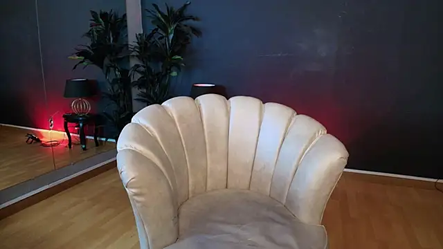 Snapshot of MyMayte chatting on October 16, 2:30 pm MyMayte online show from October 16, 2:30 pm