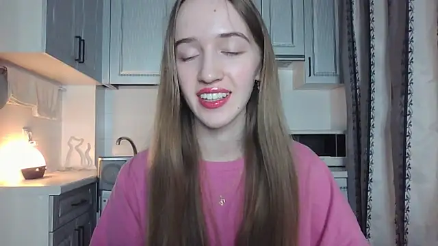 leslie my lovee online show from October 4, 9:19 pm