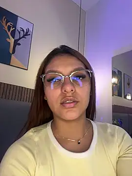 NicolleeEvanss online show from June 23, 10:46 am