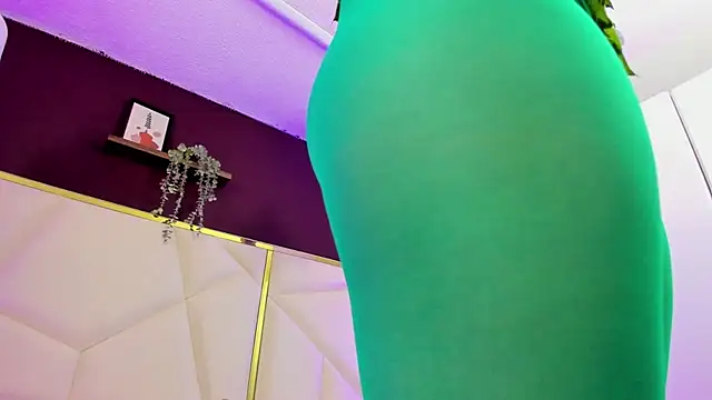 April bowie online show from October 31, 3:16 pm