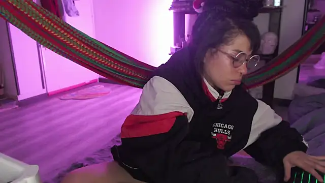 Hellen dumont online show from January 9, 4:28 am