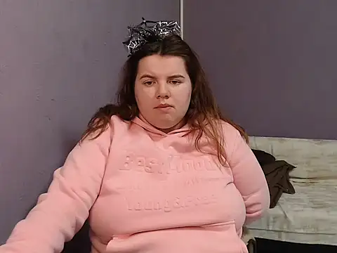 so shy online show from October 22, 10:20 am