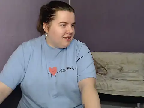 Snapshot of so_shy chatting on September 24, 7:51 am so shy online show from September 24, 7:51 am
