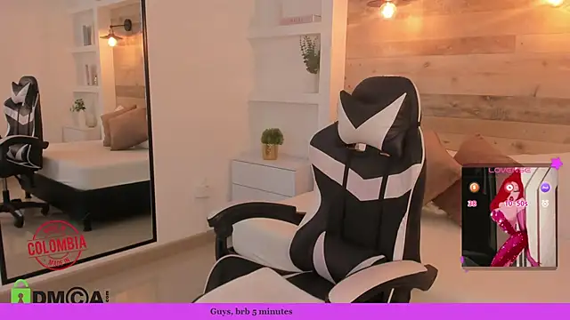 candy summer28 online show from August 3, 7:41 pm