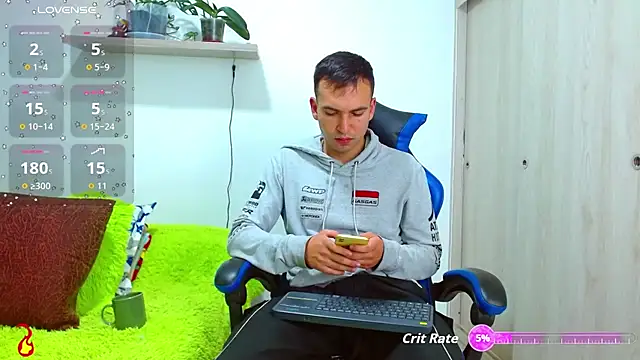 Snapshot of dorian_h_ chatting on September 12, 11:34 pm dorian h  online show from September 12, 11:34 pm