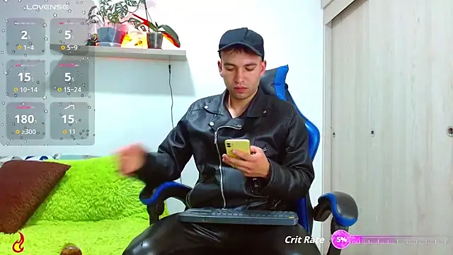 Snapshot of dorian_h_ chatting on September 13, 11:46 pm dorian h  online show from September 13, 11:46 pm
