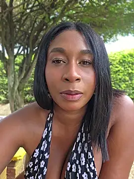 HanaThompson online show from July 28, 5:13 pm