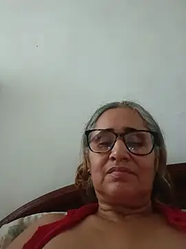  candi online show from July 12, 9:15 pm