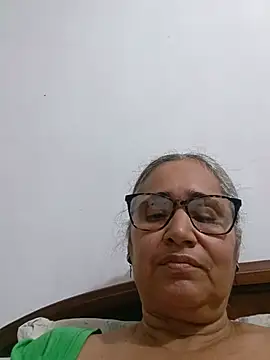  candi online show from June 25, 8:40 am