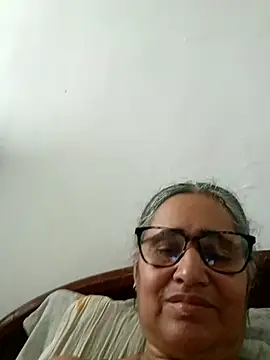  candi online show from April 24, 3:37 pm