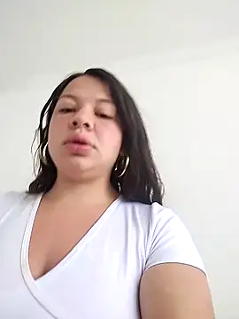 Gia atm  online show from March 3, 1:28 pm