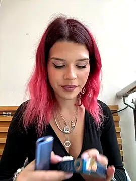 RiriRoseey online show from November 13, 8:46 am