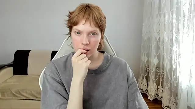 StellaDavis online show from May 15, 10:07 am