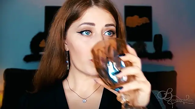 MissBeverlyMills online show from September 10, 7:14 pm