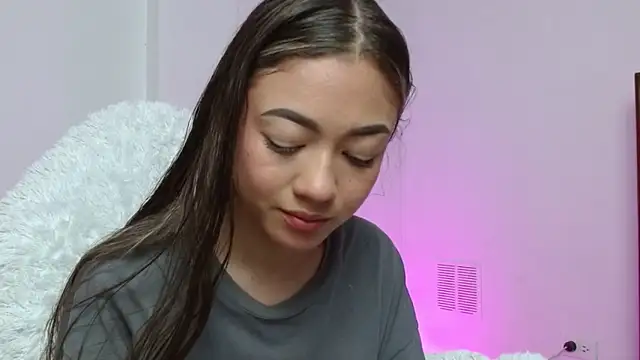 hantonella  online show from November 16, 1:22 pm