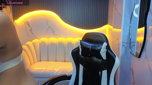 victoria castillo b online show from February 21, 12:39 pm